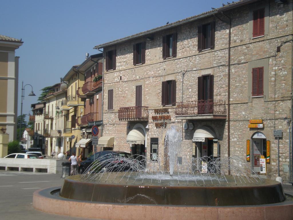 Piazza Degli Angeli Assis Exterior foto